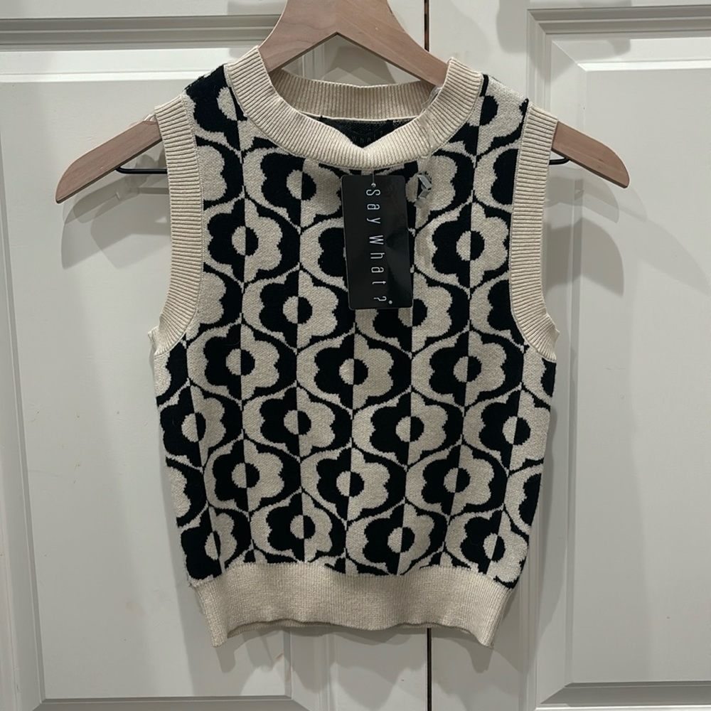 Sweater vest
